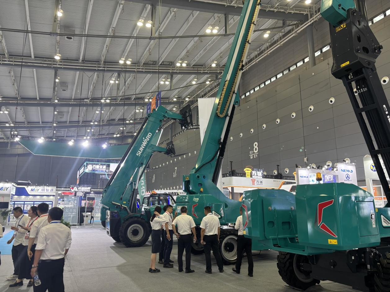 2025 CICEE | 云顶国际yd888智能SWT34JE-P电动直臂式高空作业平台重磅宣布！