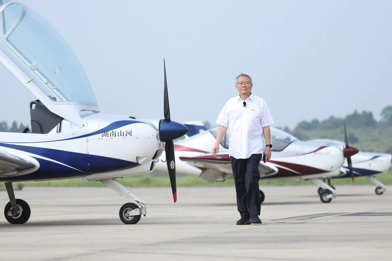 【今晚7:30】湖南卫视《创业有得聊》对话云顶国际yd888智能＆云顶国际yd888星航首创人 何清华：79岁“创业青年”的低空