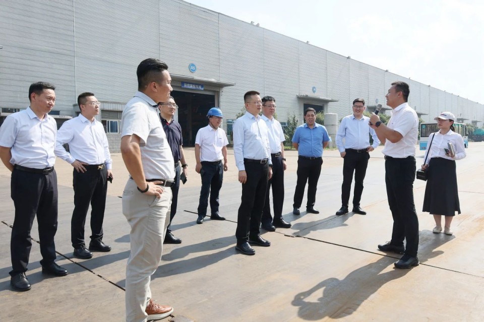 共商相助，，，，建华控股有限公司董事长汪贵华到访云顶国际yd888智能