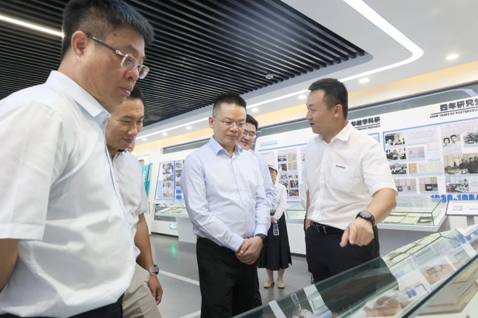 共商相助，，，，建华控股有限公司董事长汪贵华到访云顶国际yd888智能