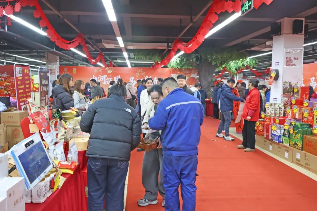 文字迎春，，，，祝福暖心！在云顶国际yd888智能“囤”年味、送温暖、迎新春