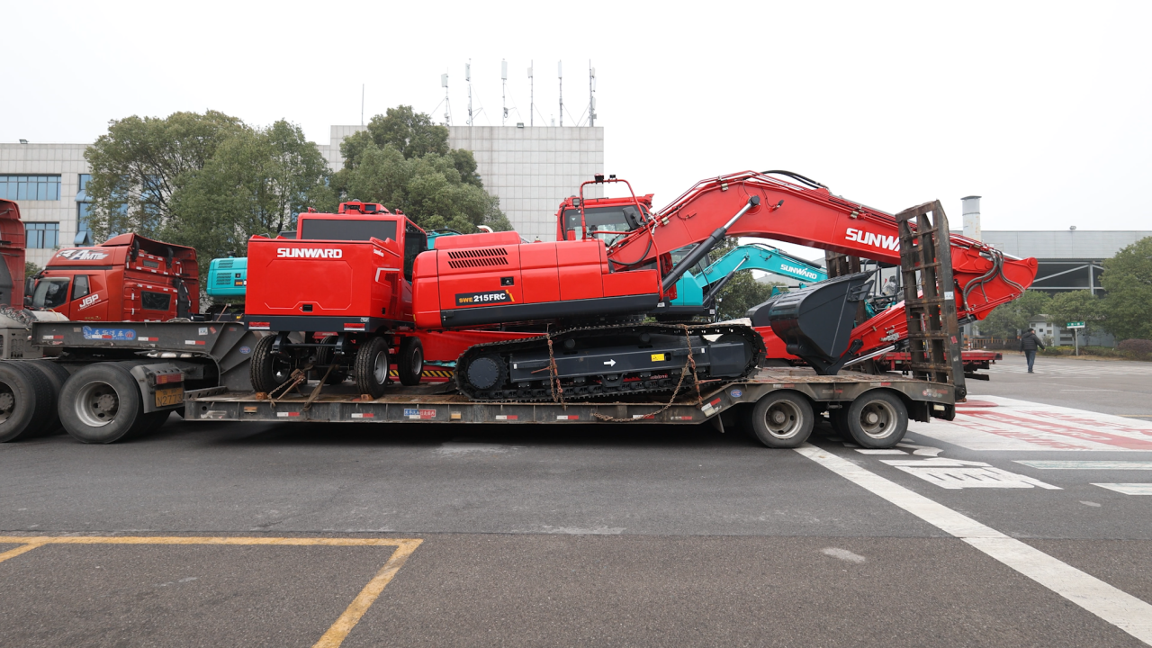 云顶国际yd888智能举行2026年正月系列发货仪式，，，过亿元装备奔赴全球